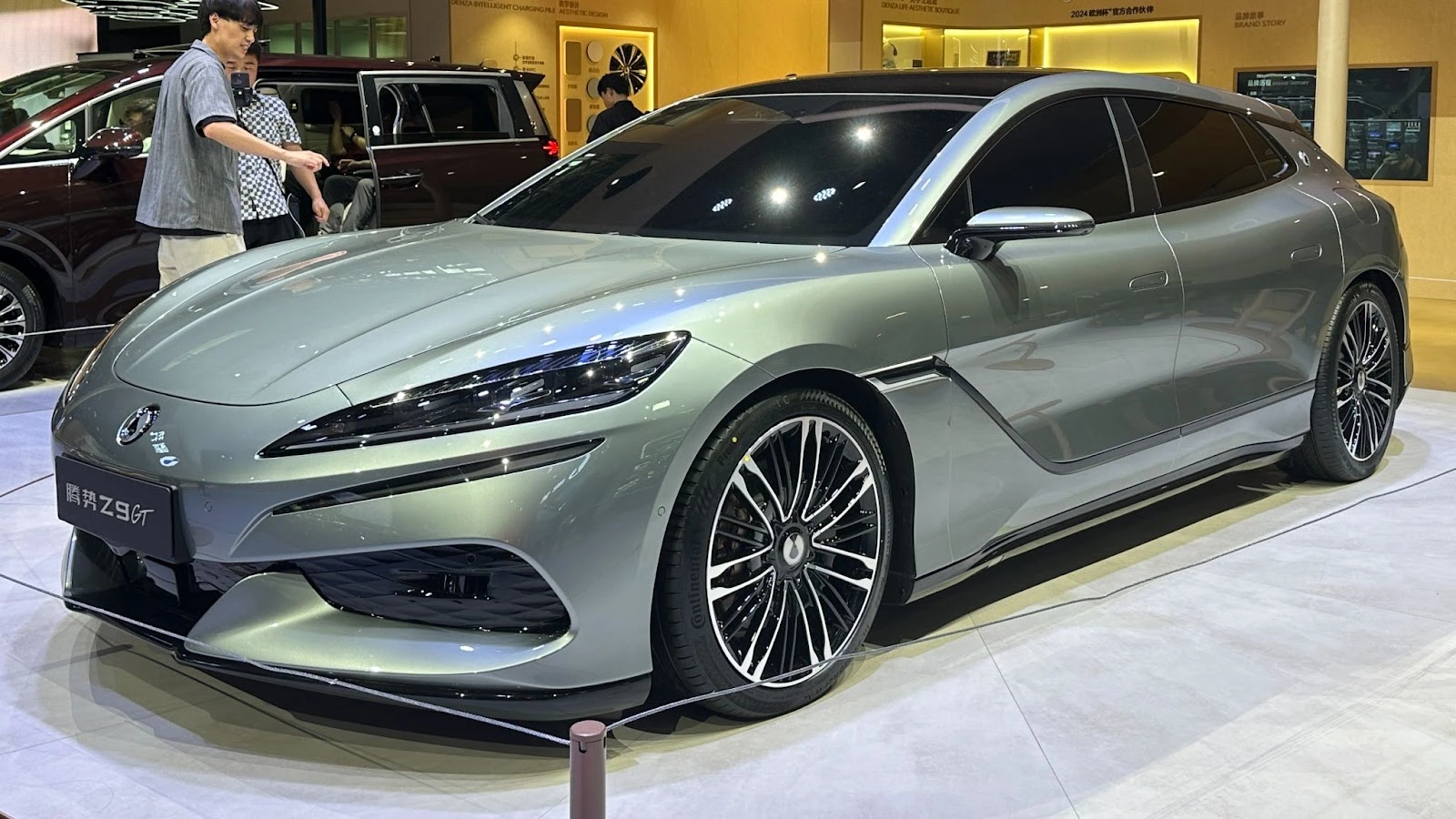 Review DENZA Z9 GT